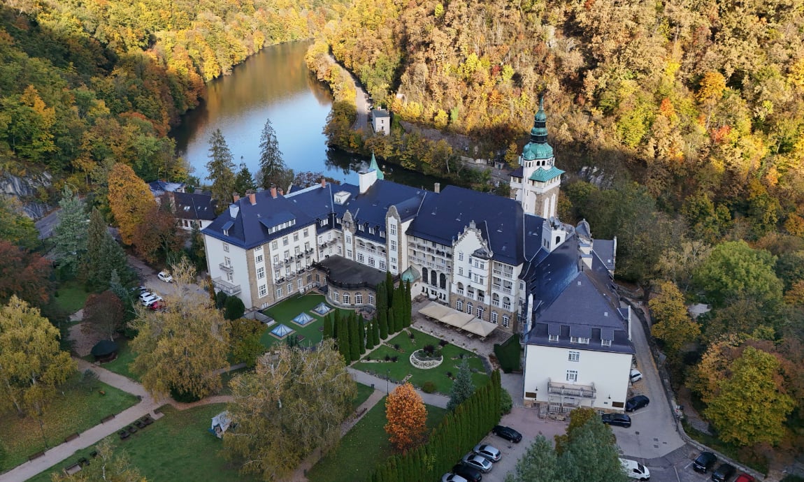 Még egy kis nyár. Már egy kis ősz. - Hotel Palota